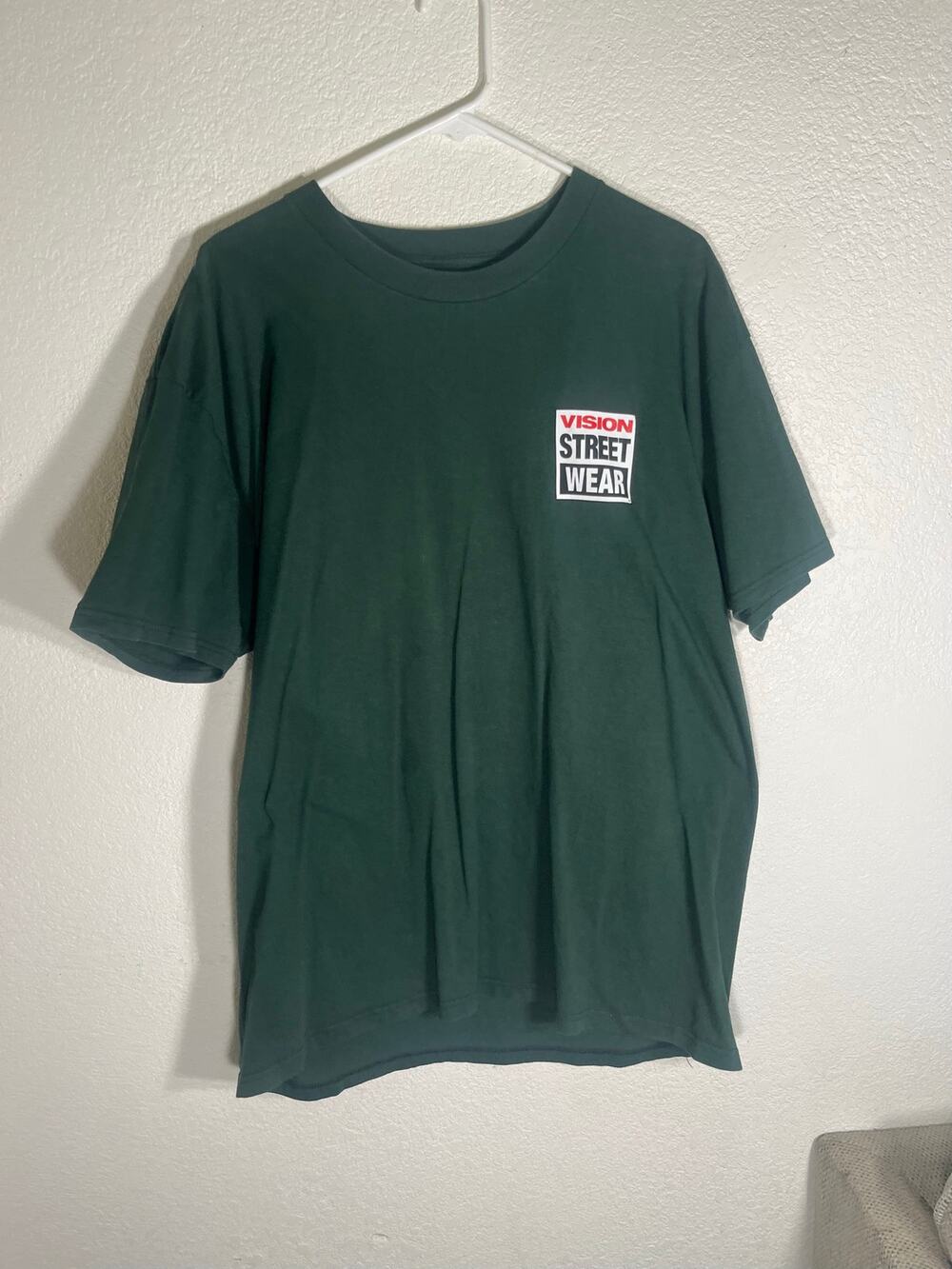 Vision Street Wear XL mens green T-Shirt w/graphic design-used Excellent